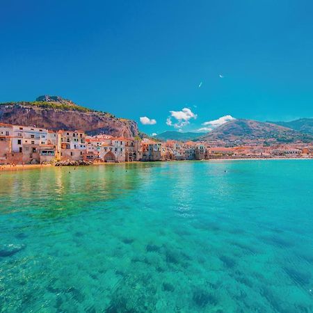 Molo Sea View Apartment Чефалу Екстериор снимка