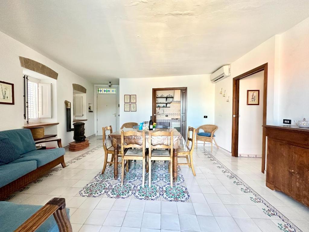 Molo Sea View Apartment Чефалу Екстериор снимка