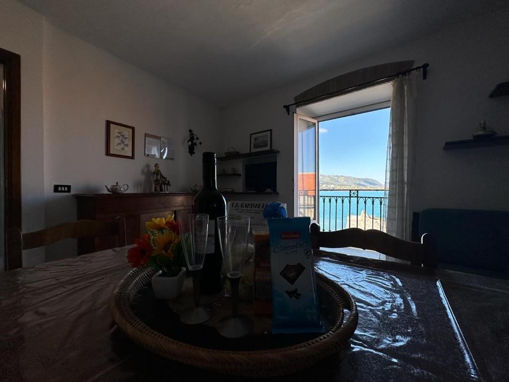 Molo Sea View Apartment Чефалу Екстериор снимка